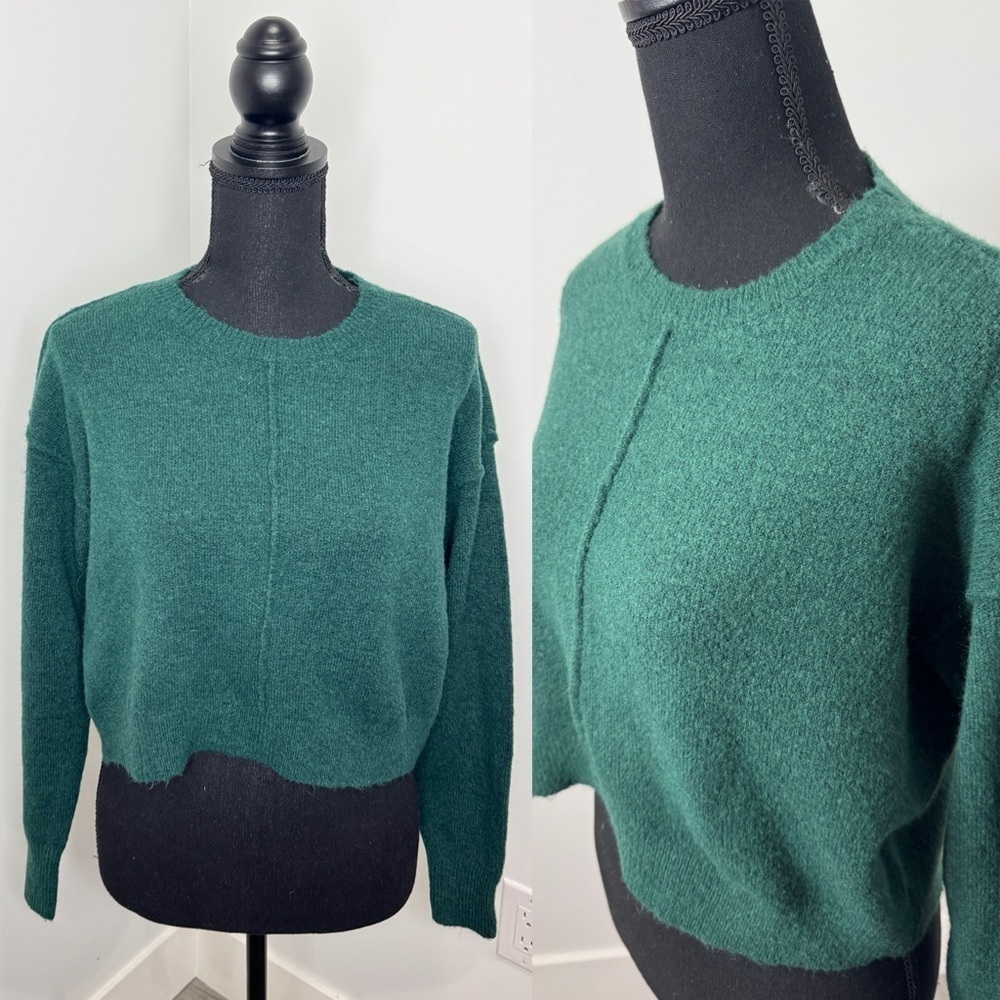 GB Deep Green Crop Women’s Soft Sweater (XS)